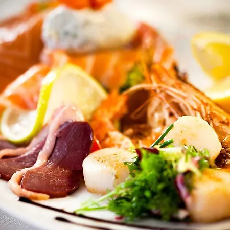 Logis & Restaurant Arcombelle