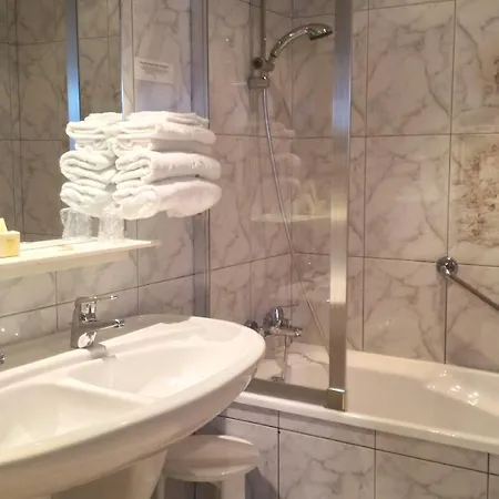 Logis & Restaurant Arcombelle