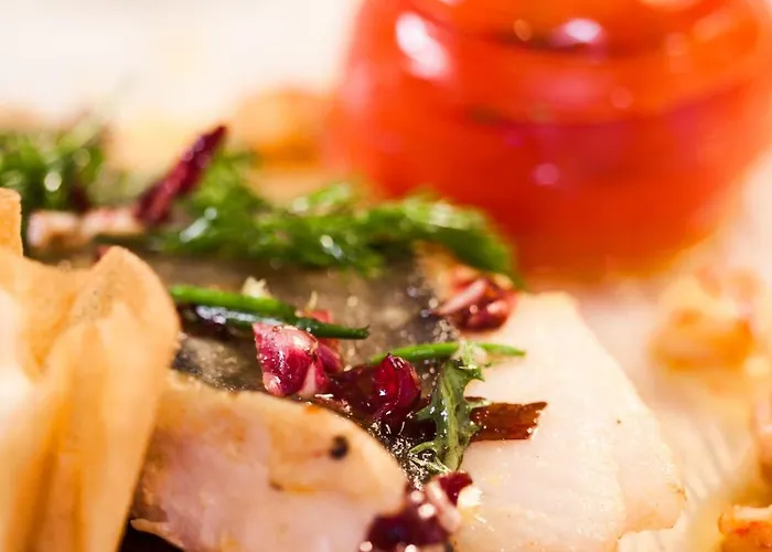 호텔 Logis & Restaurant Arcombelle 2*