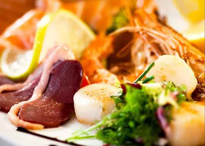 Logis & Restaurant Arcombelle 2* 몽티그니레로아