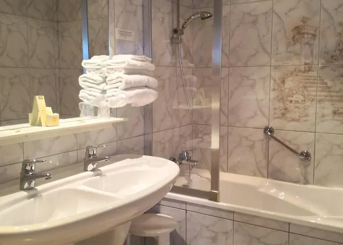 Logis & Restaurant Arcombelle